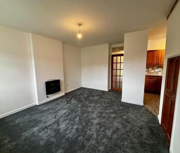 2 bedroom maisonette to rent - Photo 2