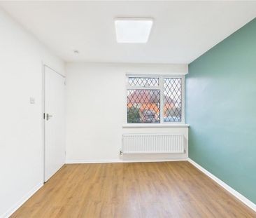 3 bedroom detached house to rent - Photo 6