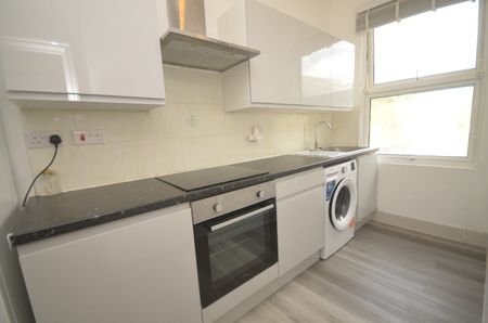 1 Bed Flat, Lennard Road, SE20 - Photo 3