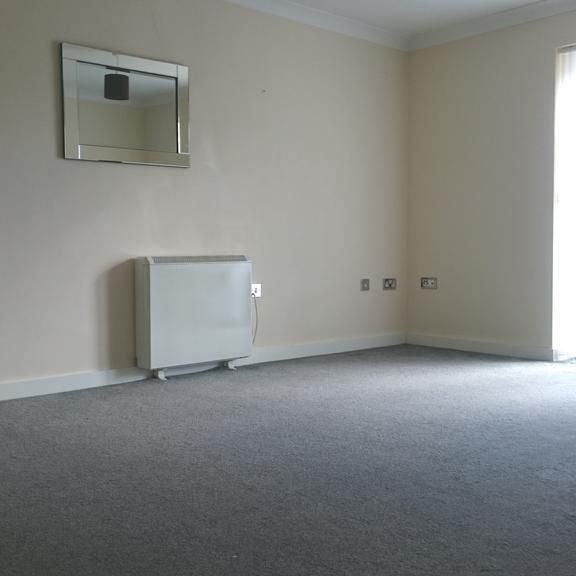 2 bedroom penthouse to rent - Photo 1