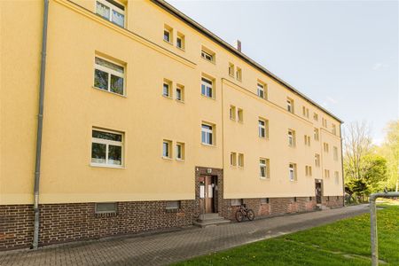 2 Zimmerwohnung im Altbau *Suchen Sie sich Ihren Fußboden aus* - Foto 2