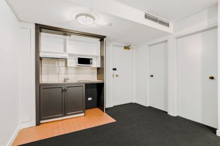 1Bedrooms, 1Bathrooms - Photo 2