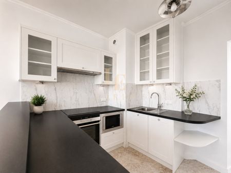 Metro Kabaty|2-pok| 70 m2| Loggia| Parking - Photo 3