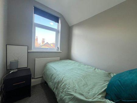 2 bedroom property to rent - Photo 4