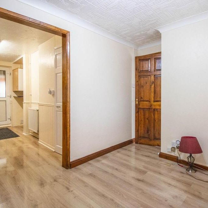 3 bedroom terraced house to rent - Photo 1