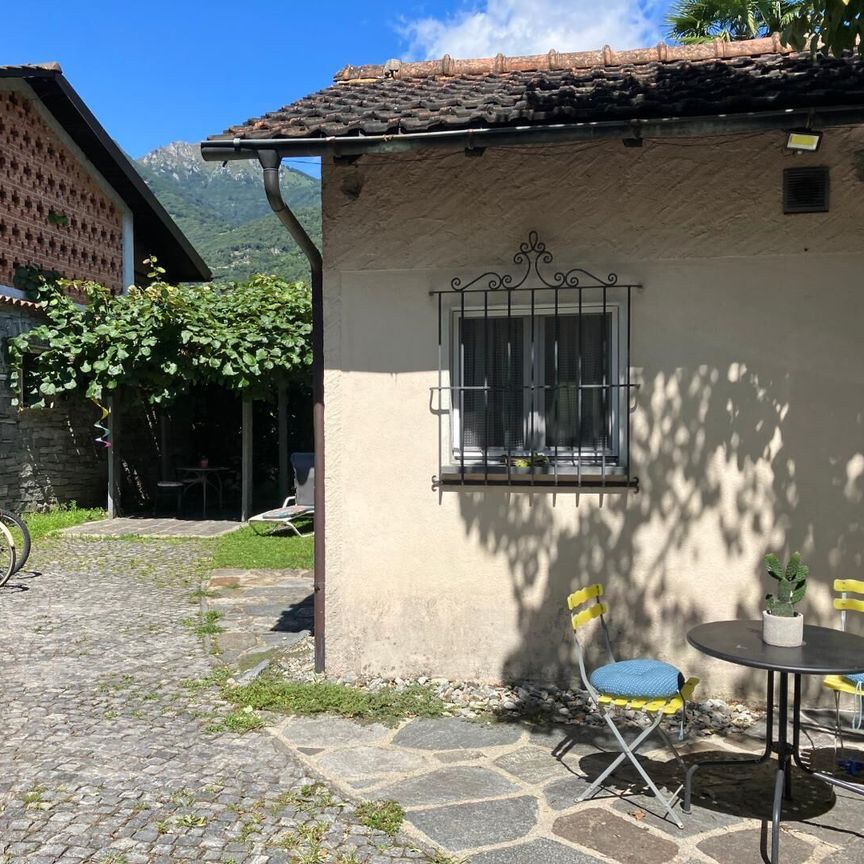 Ferienwohnung mit Pergola / appartamento di vacanze con pergola - Foto 1