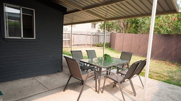 Petersham - Photo 1