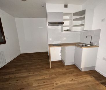 Location Appartement 1 pièce 26m² CHOISY LE ROI 94600 - Photo 2