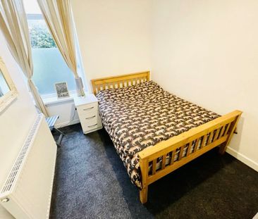 Cardiff Road, Troedyrhiw, MERTHYR TYDFIL - Photo 4