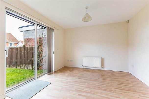 7 Lord Warden's Green, Bangor, BT19 1YR - Photo 1