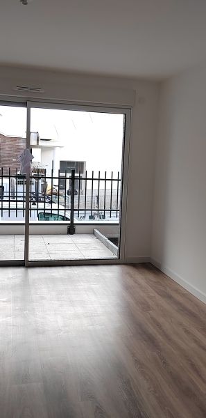 Location Appartement 2 pièces 45m² ST JEAN DE LA RUELLE 45140 - Photo 1