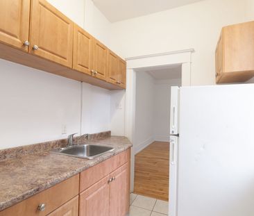 2045 Lambert-Closse - Photo 3