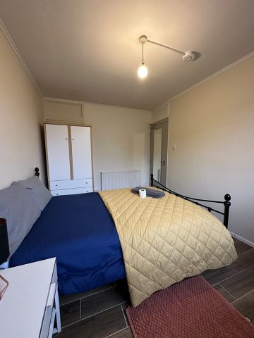 5 Bed Semi-Detached House, Laverstoke Gardens, SW15 - Photo 4