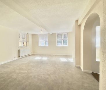 3 bedroom character property to rent - Photo 1