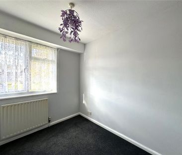 3 bedroom end of terrace house to rent - Photo 1