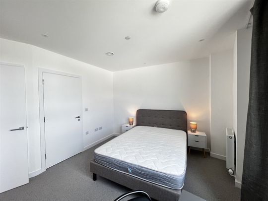 Makers Yard, London - Photo 1