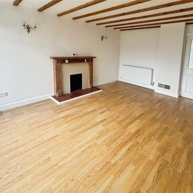 3 bedroom semi-detached house to rent - Photo 1