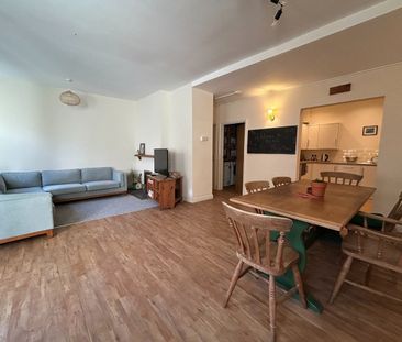 Room in a Shared House, The Mont, BS6 - Photo 1