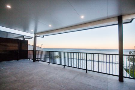 3/90 Prince Edward Parade, Redcliffe QLD 4020 - Apartment For Rent | Domain - Photo 5
