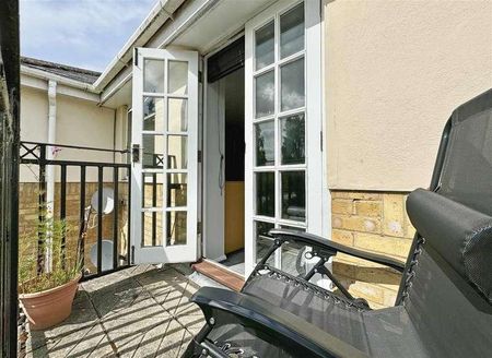 Crittall Close, Silver End, Witham, CM8 - Photo 4