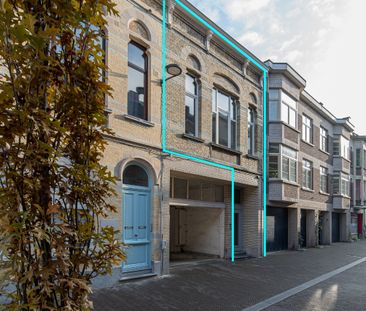 Karaktervolle woning met 3 slaapkamers en een groot terras. - Photo 1