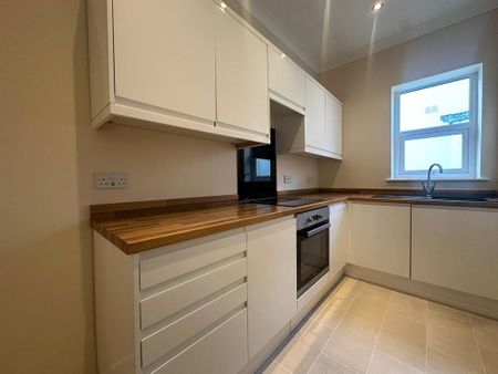 2 bedroom apartment to rent - Photo 3