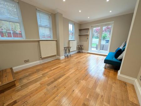 1 bedroom flat to rent - Photo 2