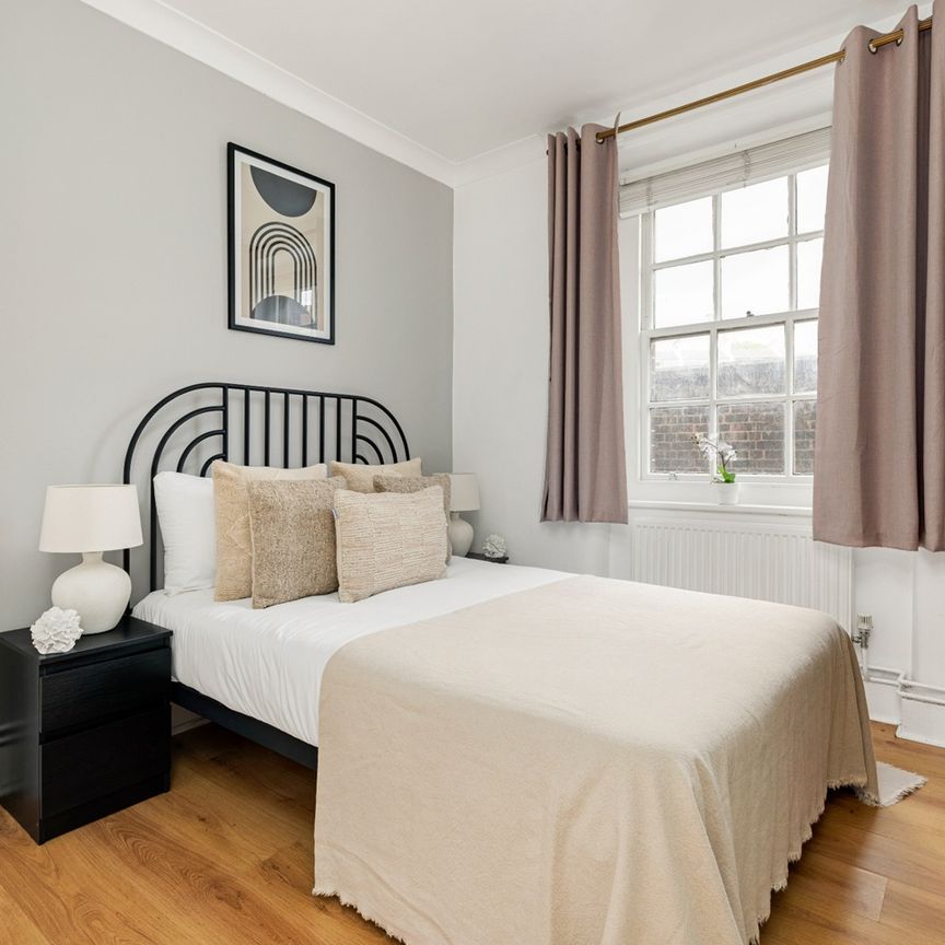 2 Bed Flat, Wellington Buildings, E3 - Photo 1