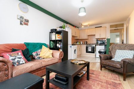 1 bedroom apartment to rent - Photo 2