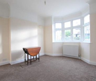 2 bedroom property to rent in Bushey - Photo 1