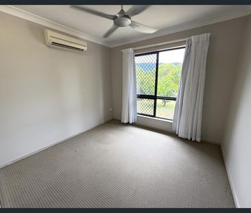 Spacious Family Living With Beautiful Mountain Views - Photo 5