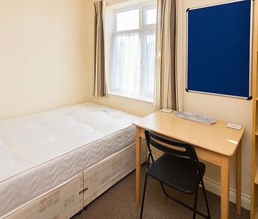 70, Newland Park Drive - Photo 2