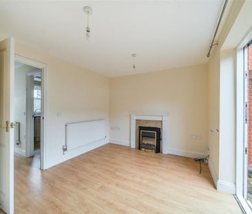 2 bedroom semi-detached house to rent - Photo 4