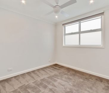 ONE IN A MILLION - Photo 5