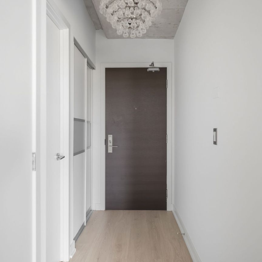 For Lease - 55 Stewart Street Unit# 828, Toronto, Ontario - Photo 1