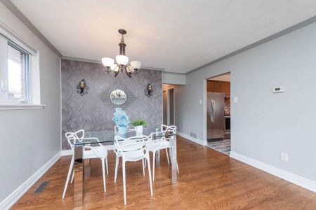 For Lease - 28 Devonshire Drive, Brampton, Ontario - Photo 3