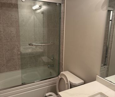 For Lease - 4 Adamsville Road, Brampton, Ontario - Photo 5