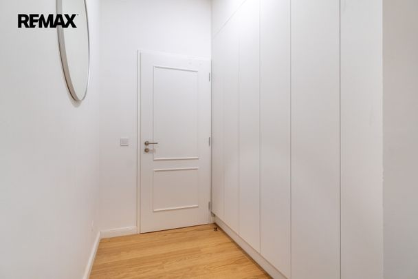 Pronájem bytu 2+kk 65 m² - Fotografie 1
