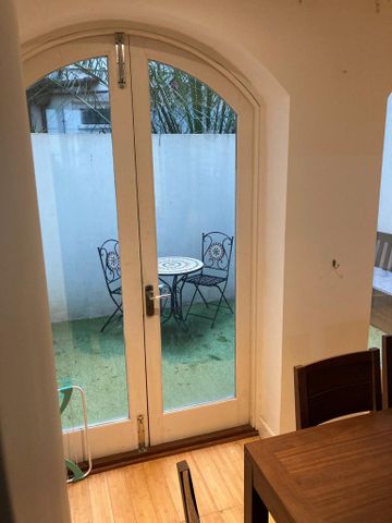 3 bedroom flat to rent - Photo 5