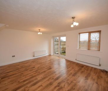 3 bedroom semi-detached house to rent - Photo 1