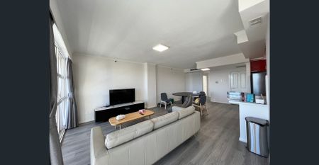 Just Refurbished I Penthouse I Panorama View I Furnished - Photo 5