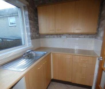 1 bedroom ground floor flat to rent - Photo 2