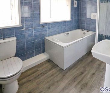 3 bedroom terraced house to rent - Photo 4