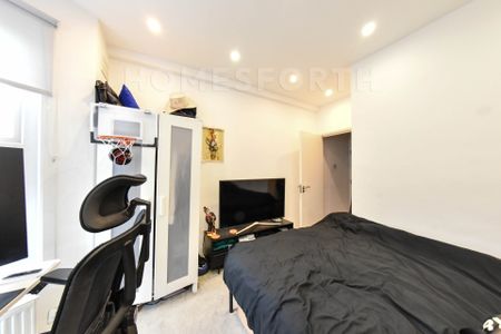 2 Bedroom Flat - Photo 4
