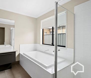 9 Pamela Avenue Jackass Flat VIC - Photo 3