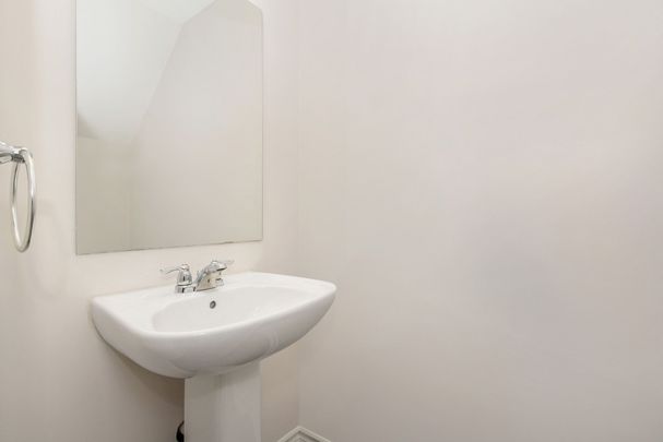 For Lease - 290 Zenith Private Unit# 137, Barrhaven, Ontario - Photo 1