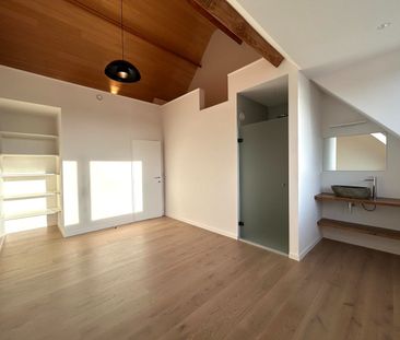 Volledig gerenoveerd duplex-appartement met 3 ruime slaapkamers te ... - Foto 5