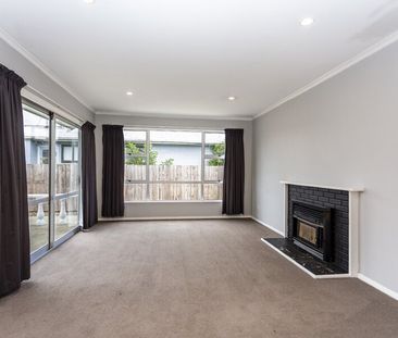 Lovely 3-bedroom family home in a great location! - Photo 3