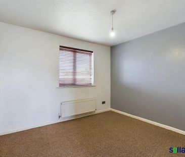 2 bedroom semi-detached house to rent - Photo 4