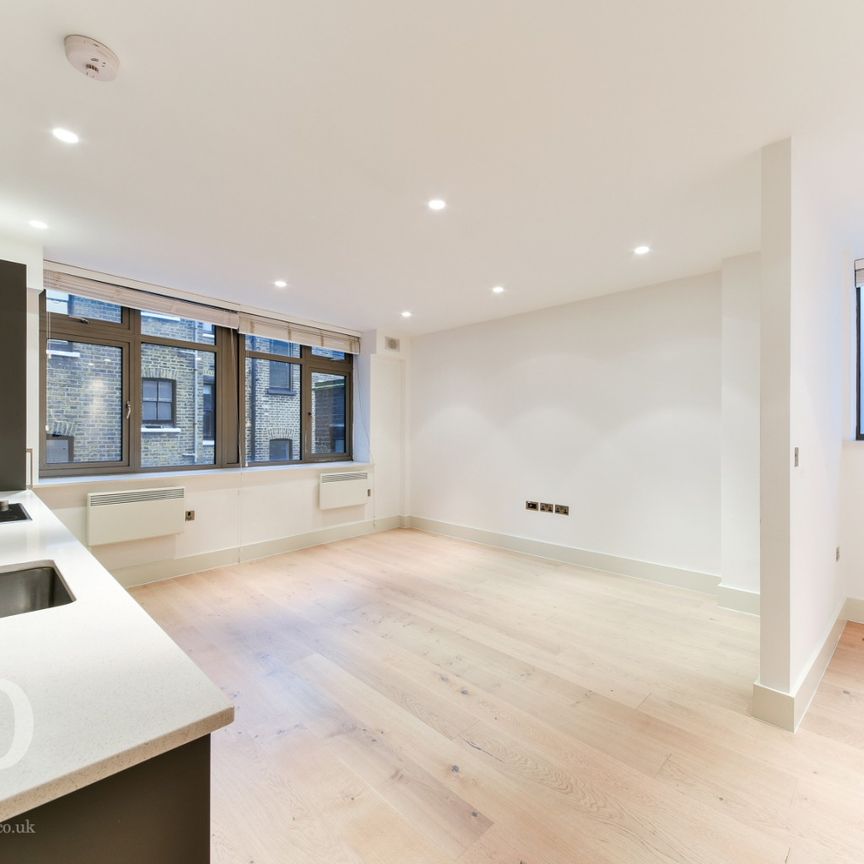 Studio, Lexington Street, Soho W1F - Photo 1